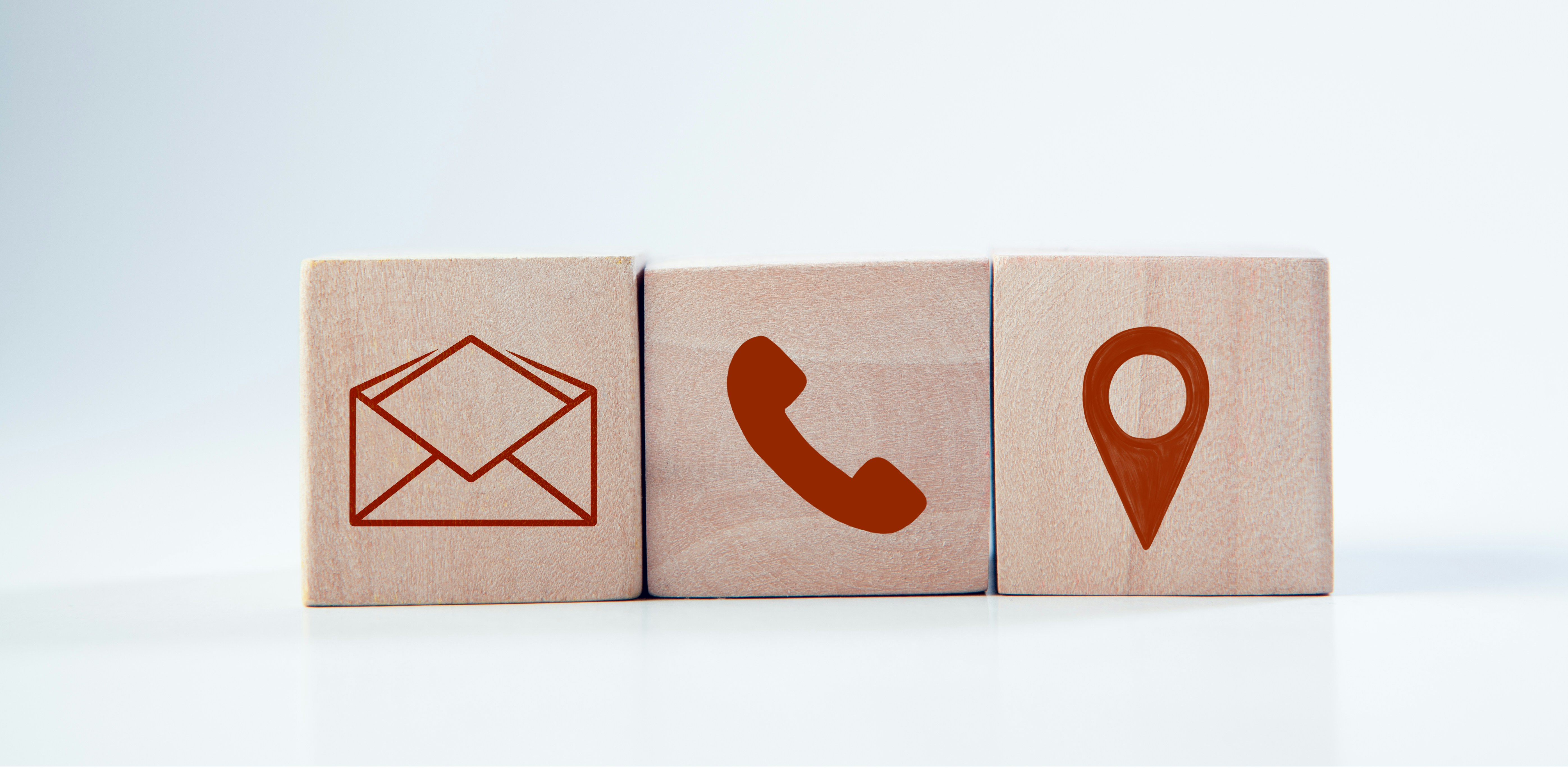 How Do I Set My Voicemail Message for a Professional Impression